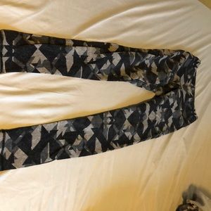 Geometric print leggings